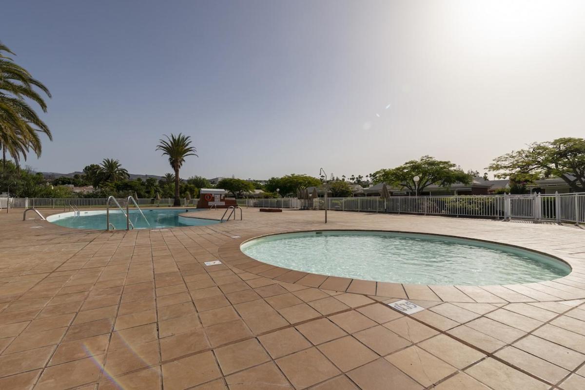 Bungalow Familiar Complejo Melocotones Maspalomas ماسبالوماس المظهر الخارجي الصورة
